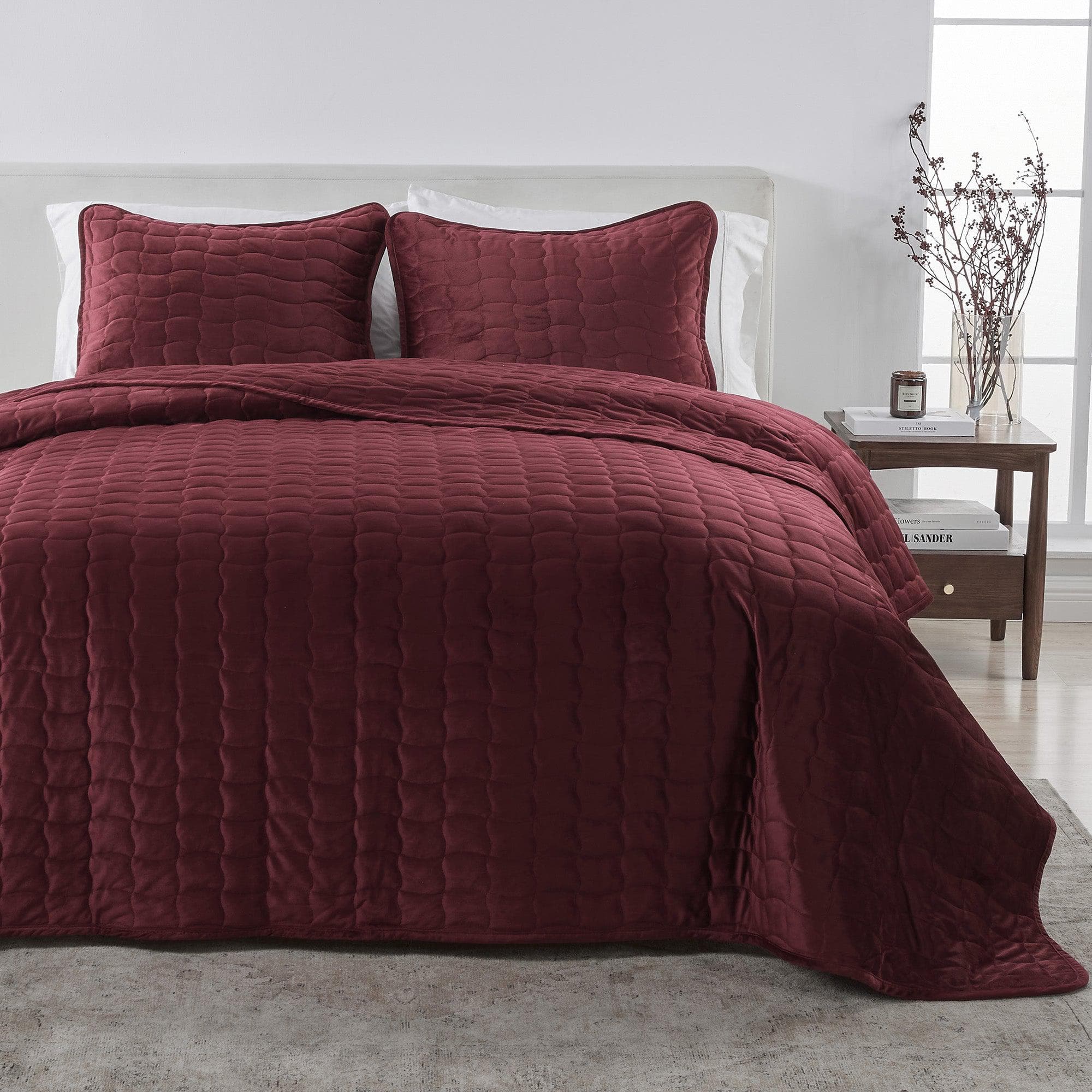 Stitched Quilt Set